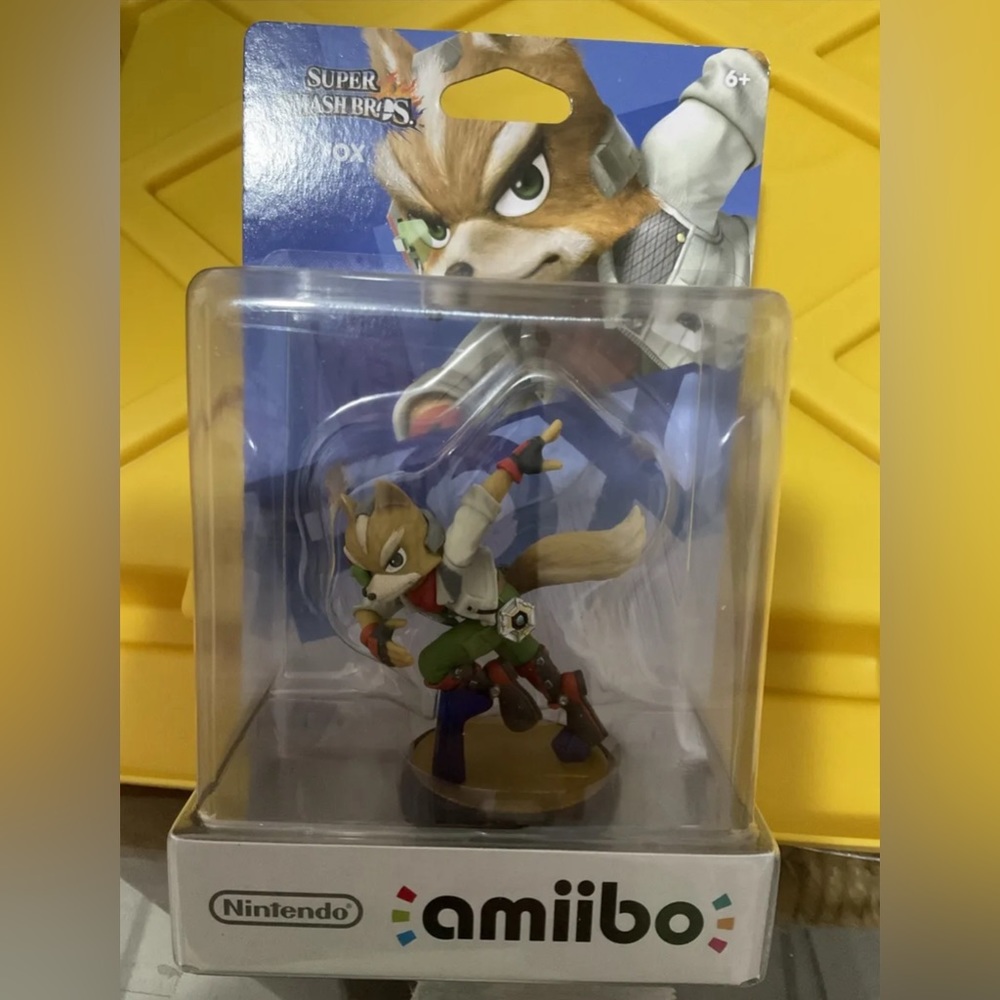 Fox - Nintendo Amiibo - Super Smash Bros. - USA - Factory Sealed - Brand New